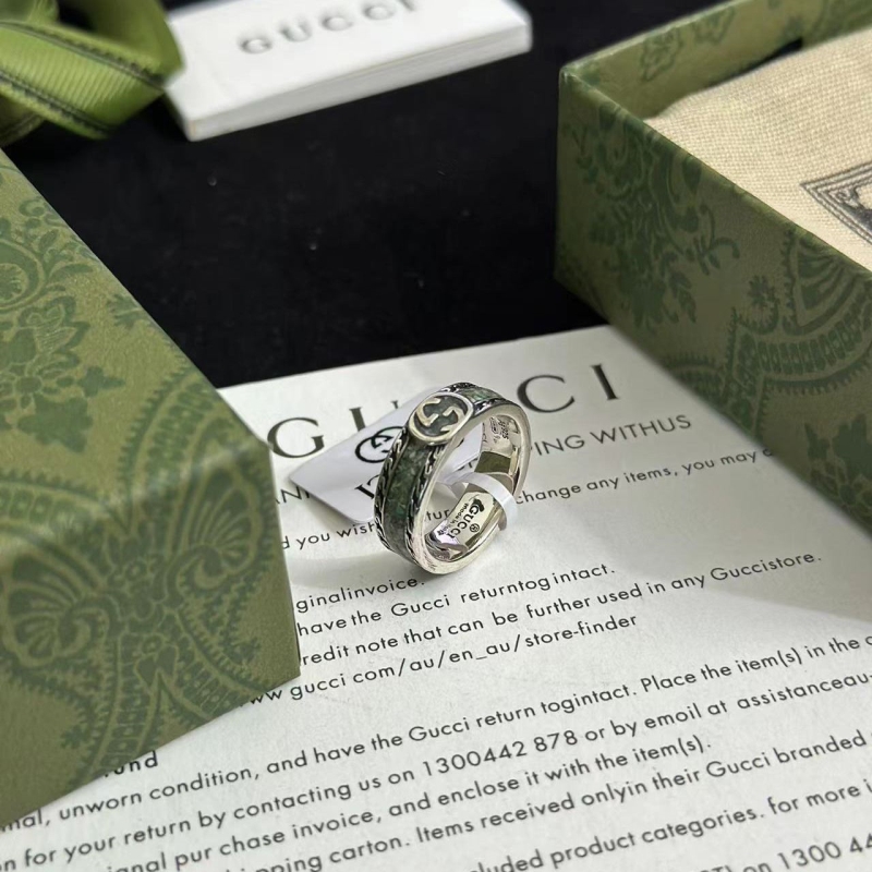 G*u*i rings